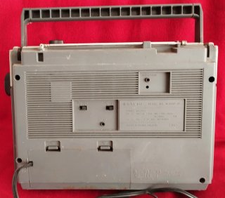 Radiocasete Sanyo M2402-4F Antiguo Funcionando.