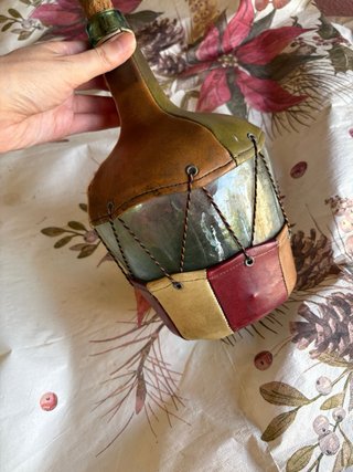 Garrafón antiguo vintage con cuero