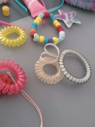 Lote bisutería infantil: pintalabios, unicornio, c