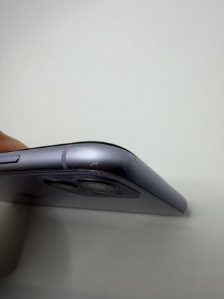 iPhone 11 64GB Viola - Schermo e Batteria Nuovi!