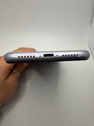 iPhone 11 64GB Viola - Schermo e Batteria Nuovi!