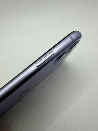 iPhone 11 64GB Viola - Schermo e Batteria Nuovi!