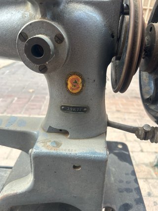 Máquina de coser Singer antigua