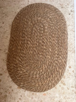 Dos Alfombras ovalada de yute y mimbre