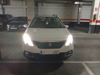 Peugeot 2008 1.2 110cv año 2016