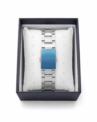 Reloj Casio cuarzo carátula negra