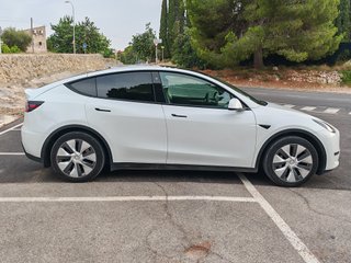 TESLA Model Y long range AWD 2023
