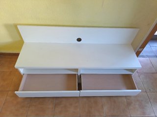 Mesa TV comedor blanca