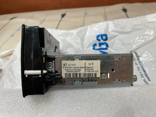 Radio Nissan Terrano II No tengo codigo