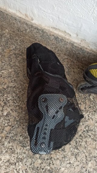 2 pares de Patines Hyports Junior Negros y Amarill