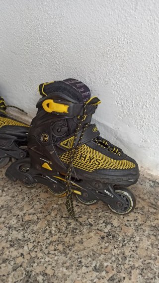 2 pares de Patines Hyports Junior Negros y Amarill
