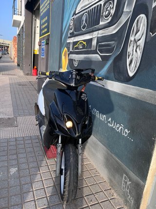 Yamaha Jog RR Negra