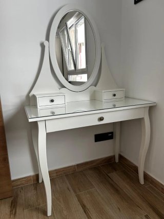 Tocador Ikea Blanco con Espejo Ovalado