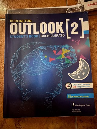 Outlook Bach 2 Student book (bachillerato)