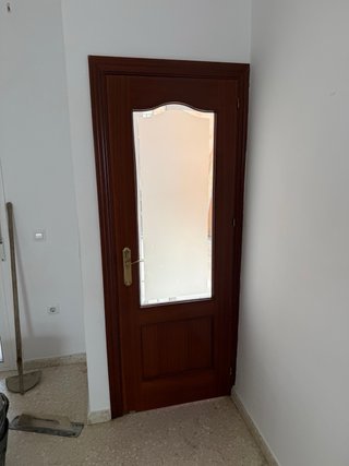 Puerta de madera interior