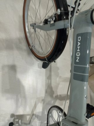 Bicicleta plegable DAHON gris