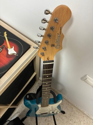 Guitarra Eléctrica Caliber Azul + Amplificador