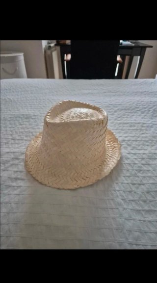 Sombrero de paja beige