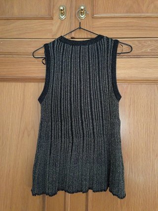 Camiseta Blanco Talla M Dorada y Negra
