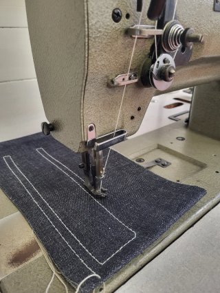 Máquina de coser Brother triple arrastre