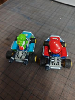 Coche Scalextric Mario Kart - Mario y Yoshi