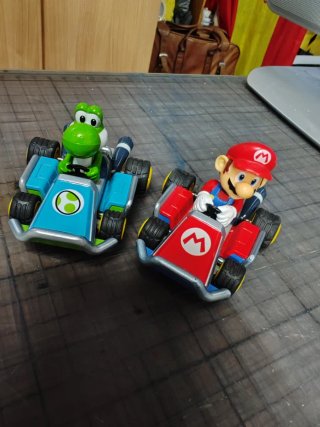Coche Scalextric Mario Kart - Mario y Yoshi