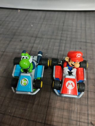 Coche Scalextric Mario Kart - Mario y Yoshi
