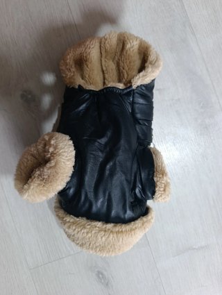 Ropa para perro/gato negra y beige