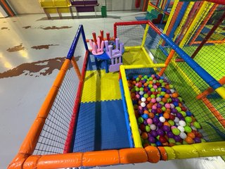 Parque de bolas infantil homologado