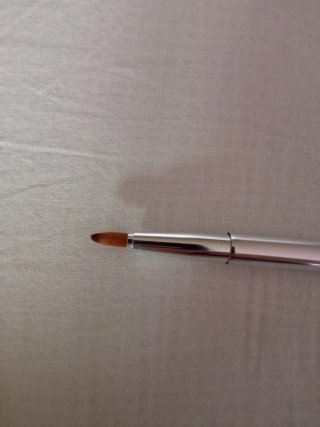 Pincel de labios retráctil
