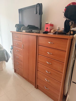 Cómoda y Mesita de Noche Madera