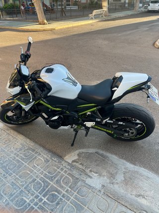 Kawasaki Z900 2020 A2