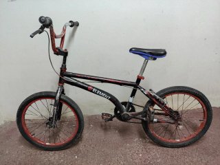 BICI BMX MONTY EN PERFECTO ESTADO Y AHORA A PRECIO