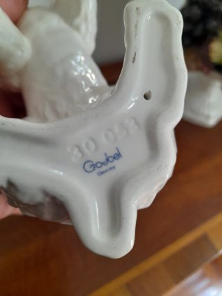 Statuina cane Schnauzer Goebel