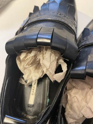 Mocasines Zara Negros con Flecos y Hebilla