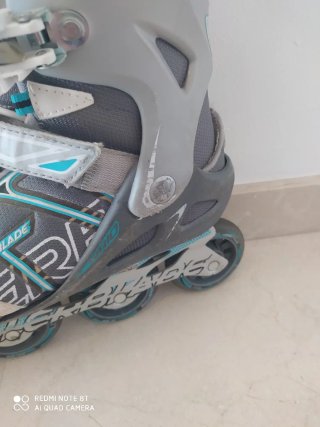 Patines en línea Rollerblade grises y turquesa