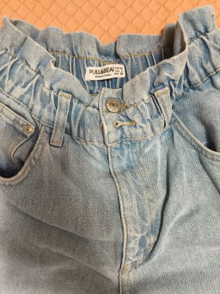 Pantalón vaquero suelto con elástico