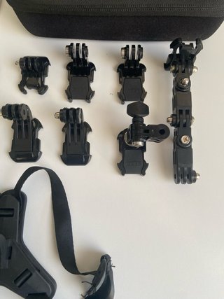 GoPro Hero 11 Black Mini +  Todos los accesorios!