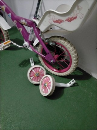 Bicicleta Niña Morada con Asiento Trasero