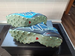 Salomon Speedcross 4 con un sólo uso