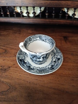 Taza antigua Cartuja