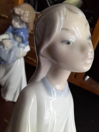 Lladrò Ragazza con candela incompleta
