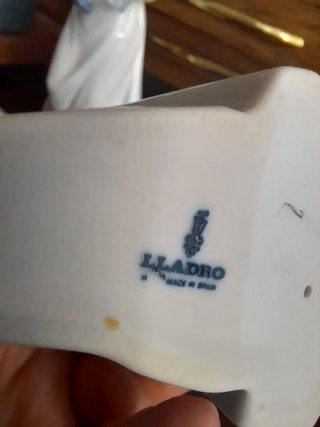 Lladrò Ragazza con candela incompleta