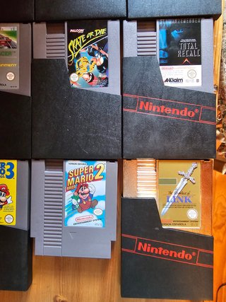 Nintendo NES con Caja y Juegos