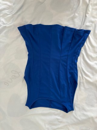 3 euros por conjunto de faldas y chalecos de veran