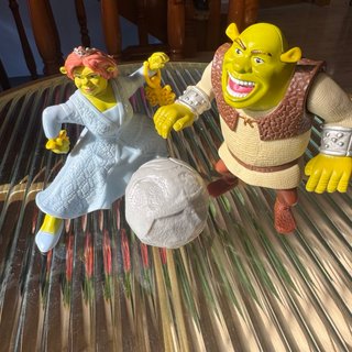 Lote Shrek y Fiona + Roca DreamWorks
