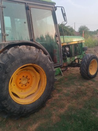 Tractor John Deere 2650F