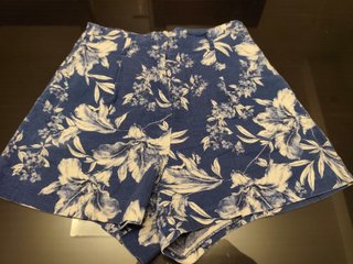 Bermuda Zara Estampada Talla S