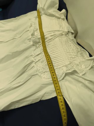Camisón antiguo mujer blanco