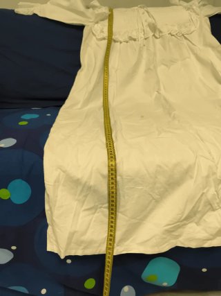 Camisón antiguo mujer blanco